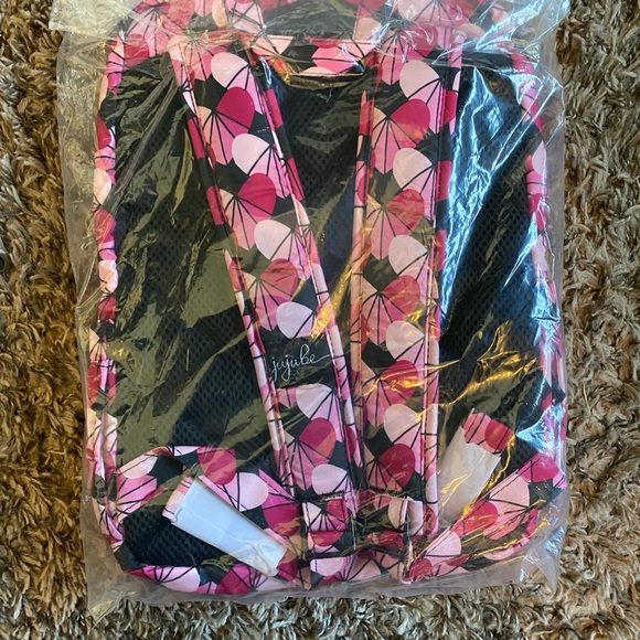 Brand new JuJuBe Mini-Be Heartbreak - Picture 3 of 3